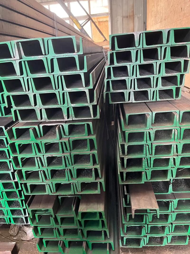 江岸幕墙槽钢插芯